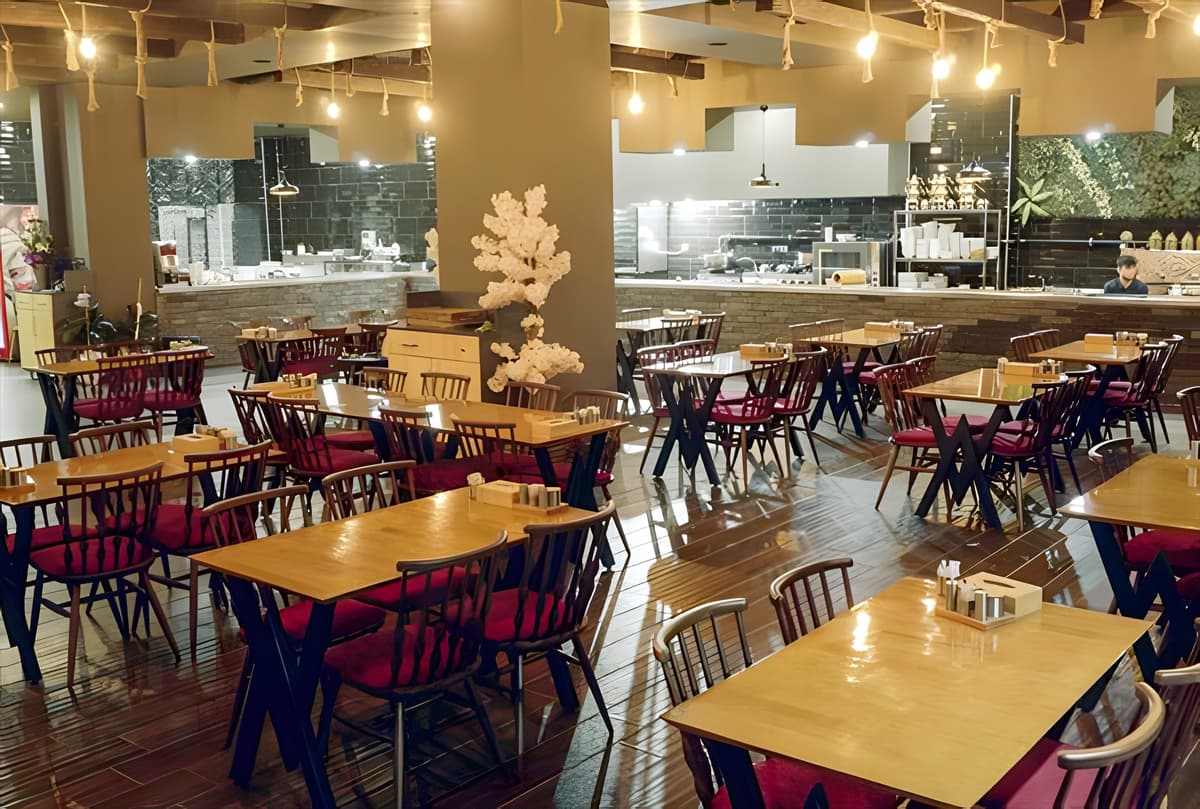 Erzurum otel restoran yemek salonu - Müdavim açık mutfak görünümü ile modern yemek alanı